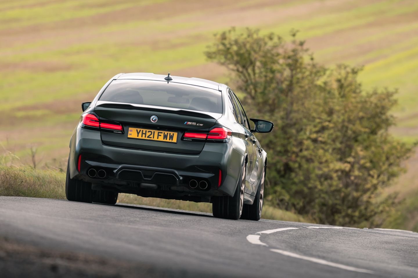 BMW M5 CS Handling: BMW M5 CS vs Audi RS7 Performance